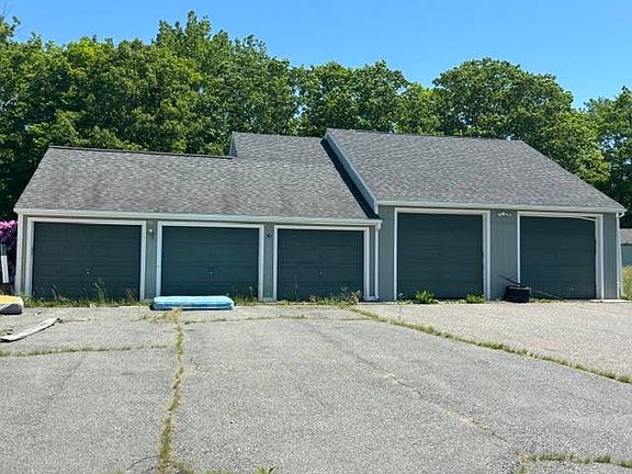 3rd image of 938 Lakins Rd