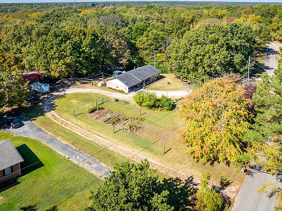 2nd image of 280 Leach Rd