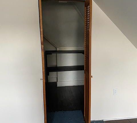 4th image of 219 Fairmont Ave #C