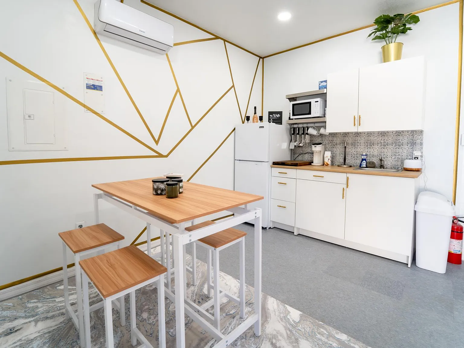 1 bed, 1005 sqft, $1,650 — Photo 3