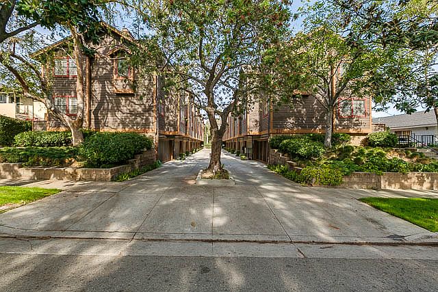 1st image of 319 Ohio St APT 13
