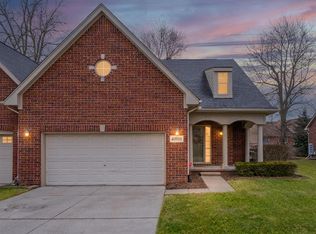 40990 Harvest Ln #16, Clinton Township, MI 48038