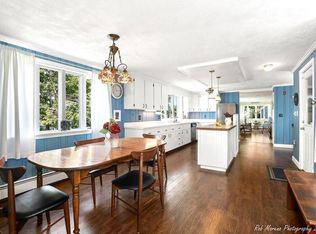 2 Karolyn Cir, Nahant, MA 01908