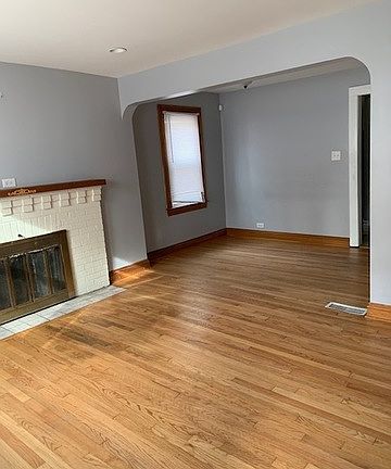 3rd image of 3410 Ann St