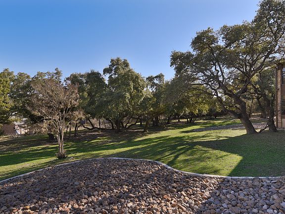 4th image of 29229 Seabiscuit Dr