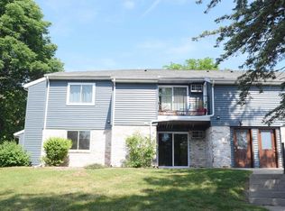103 Whispering Pines Way, Fitchburg, WI 53713