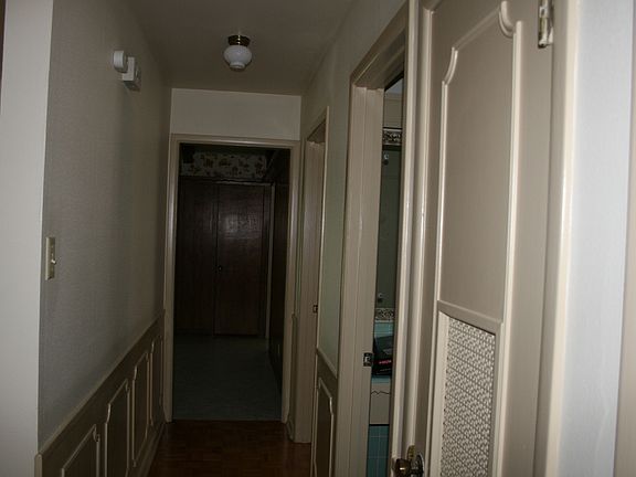 5th image of 11015 Burr Oak Dr