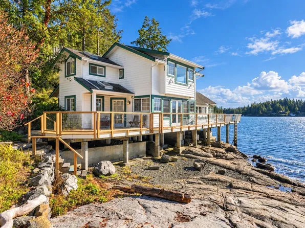 13249 Potts Ln, Sunshine Coast, BC V0N 1S1