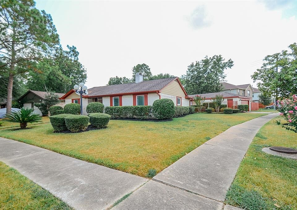 1st image of 1023 Whispering Pine Dr