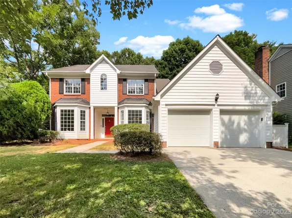 10736 Schooner Bay Ln, Charlotte, NC 28215