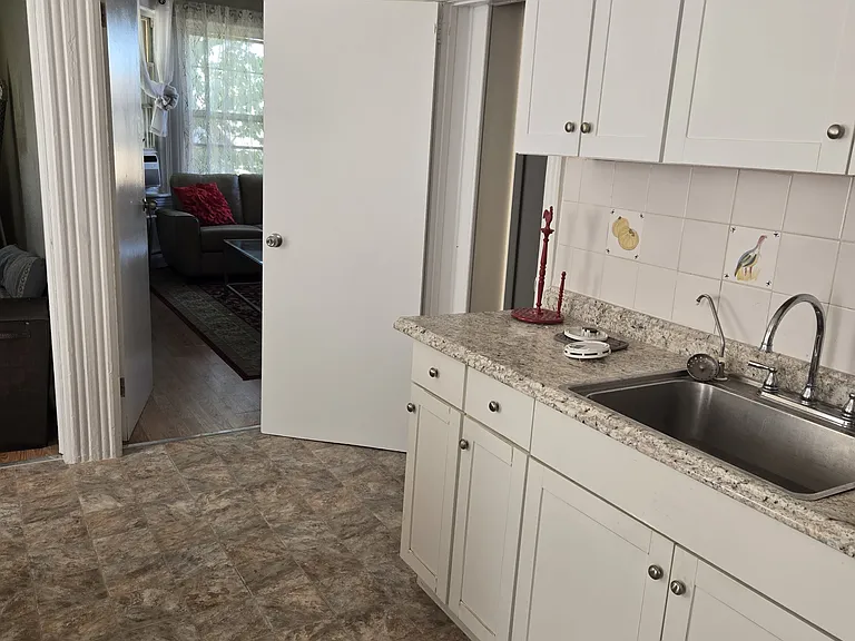 147 W 31st St #6 — Photo 1