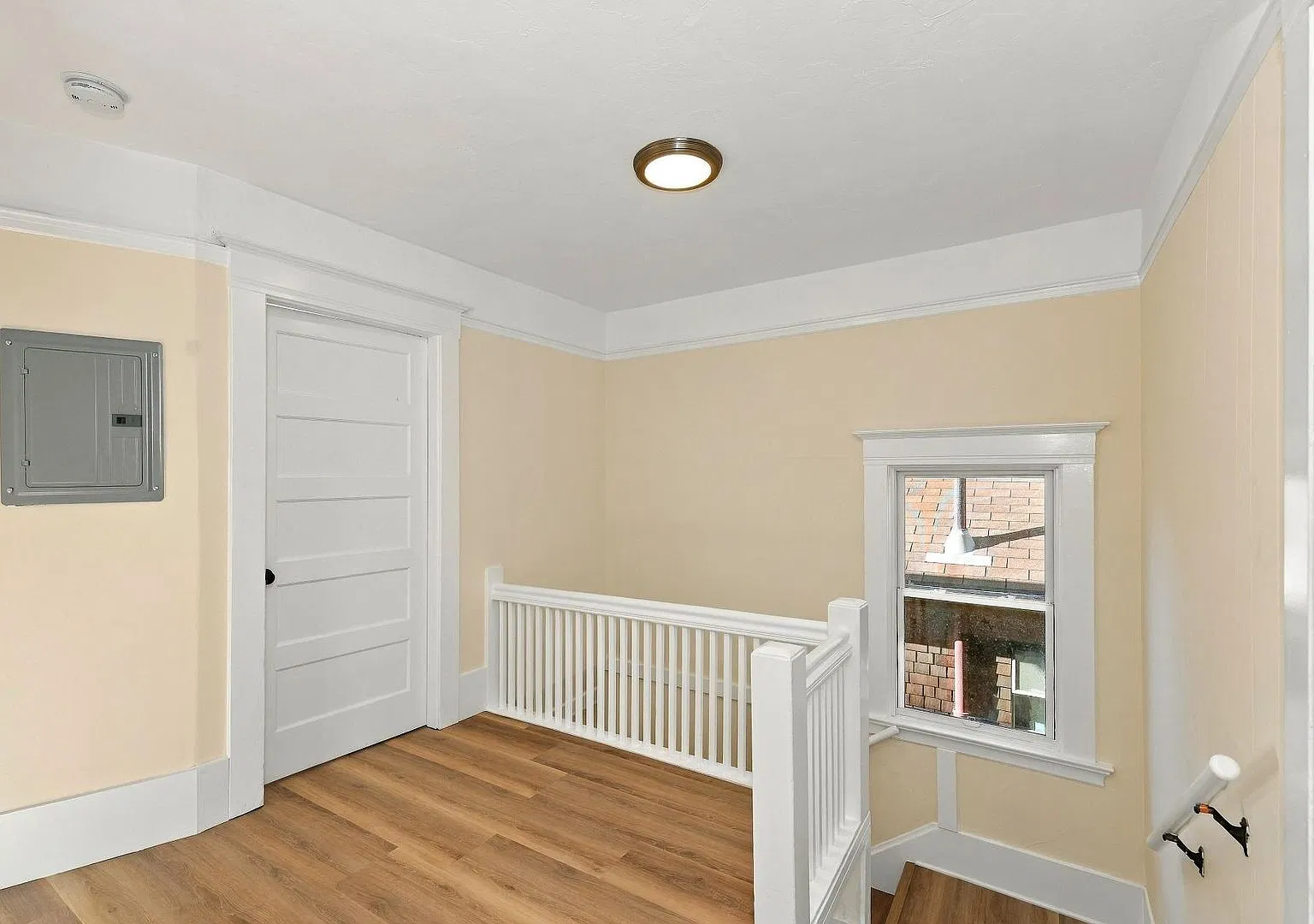 2 Bedroom Renovated Unit In Central Berkeley! — Photo 3