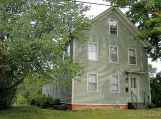 38 Pierce St, Orono, ME 04473