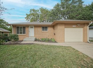 4035 S 37th St, Lincoln, NE 68506