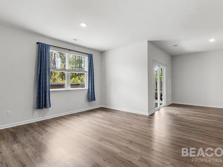 9120 Saint Thomas Ct — Photo 24