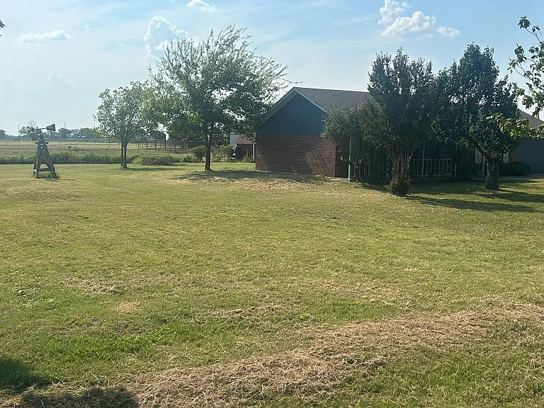 339 S Pleasant Hill Rd — Photo 24