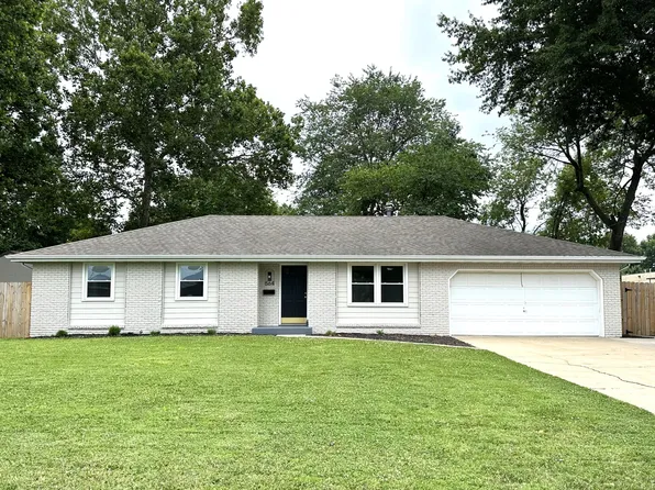 564 W Woodland Street, Springfield, MO 65807