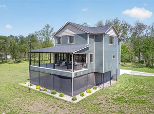 24101 Brink Rd, Carlyle, IL 62231