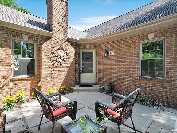 2nd image of 619 Perry Creek Dr #48