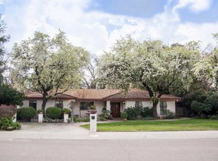 421 W Paseo Ct, Visalia, CA 93277