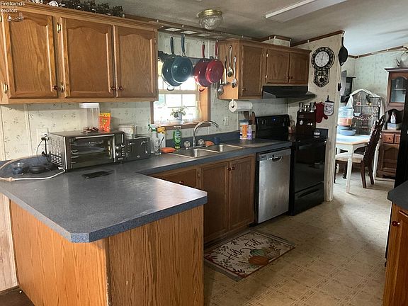2nd image of 1561 Township Road 126