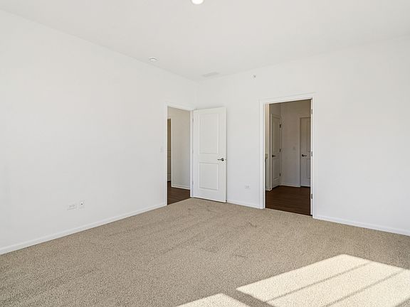 4th image of 12256 Barcroft Cir