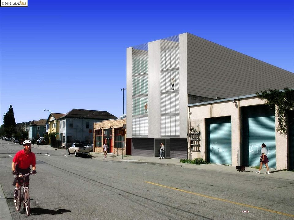 2nd image of 2211 West St #2211