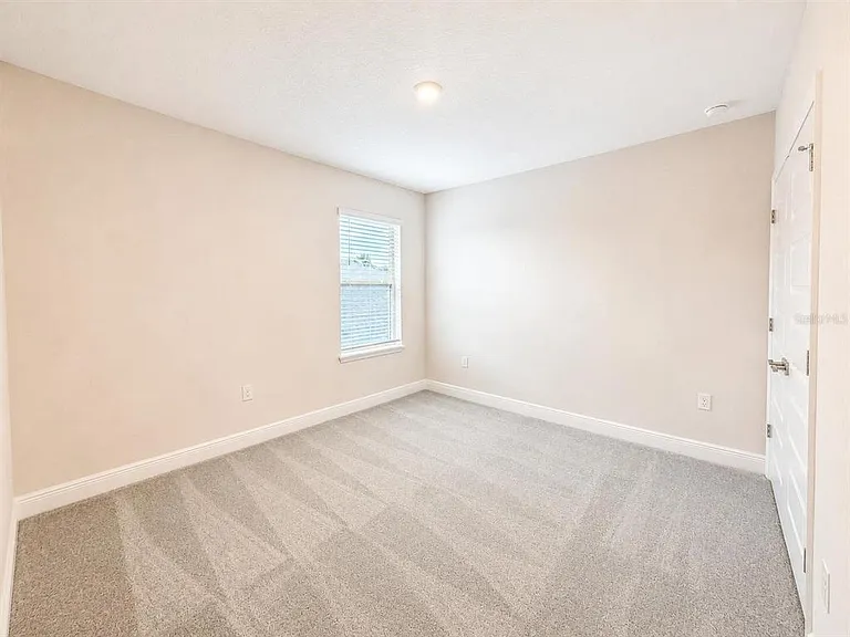 18035 Cider Mill Ln — Photo 40