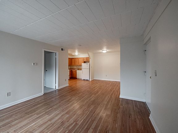 4th image of 2527 Milligan Way #C106