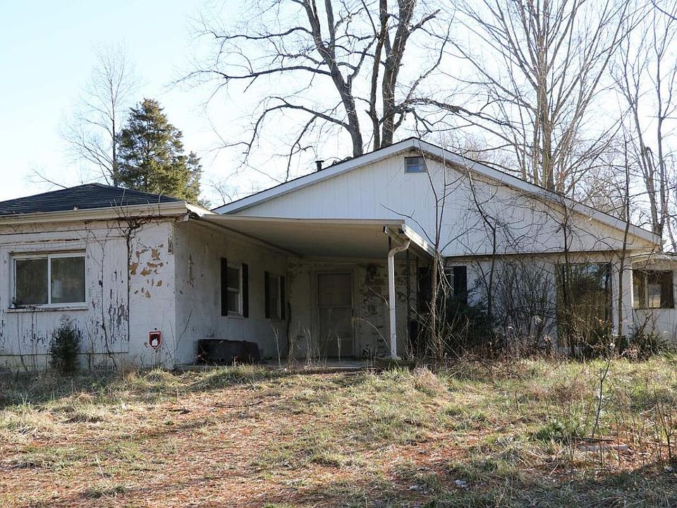1st image of 831 Locust Corner Rd