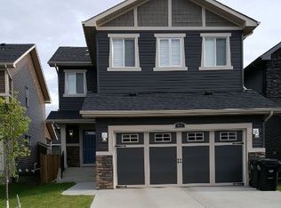 49 Ashmore Bay #1A, Strathcona County, AB T8H 0T7