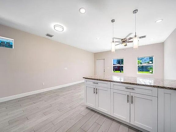 4th image of 2714 Nokomis Ave