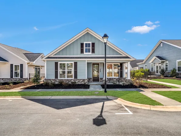 323 Buxton Rd, Dalton, GA 30721