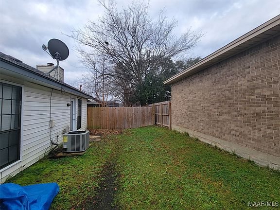 3rd image of 4161 Denton Dr