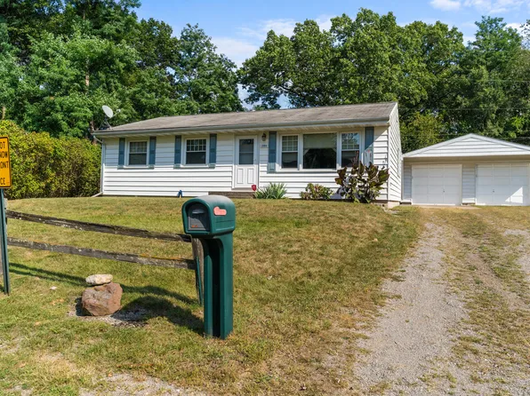 2084 Bluebird Ct, Portage, IN 46368