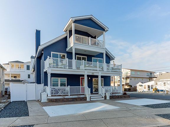 5th image of 8904 Pleasure Ave