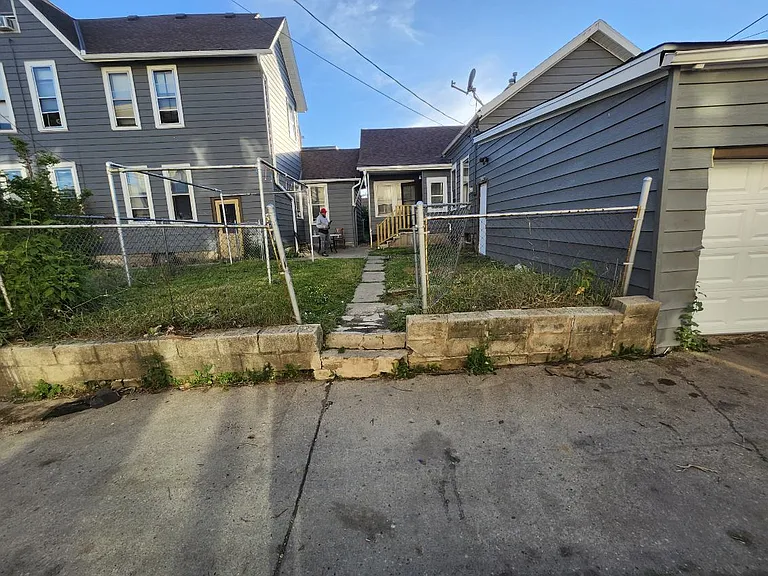 1230 W Highland Ave #3 — Photo 15