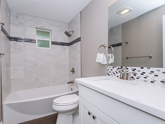 3rd image of 11444 SE 72nd St