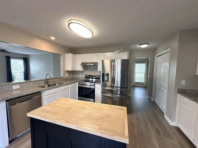 8 Melrose Ct — Photo 15