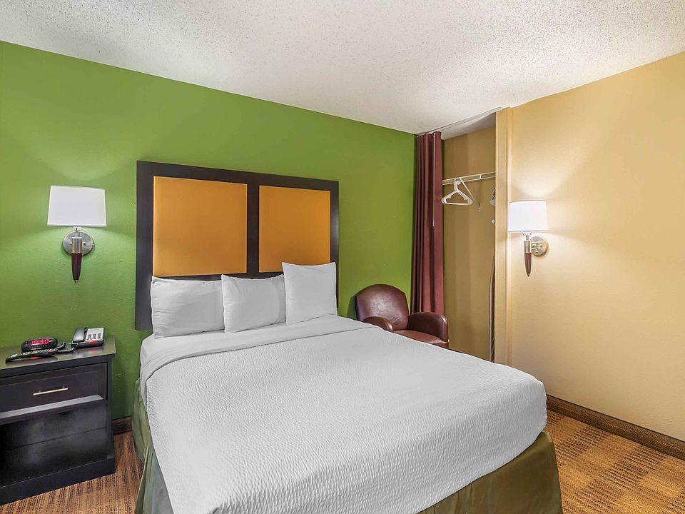 Studio Suite - 1 Queen Bed