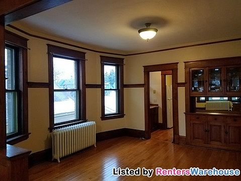 2nd image of 683 Oakdale Ave