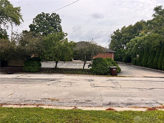 5th image of 1223 Albemarle Rd