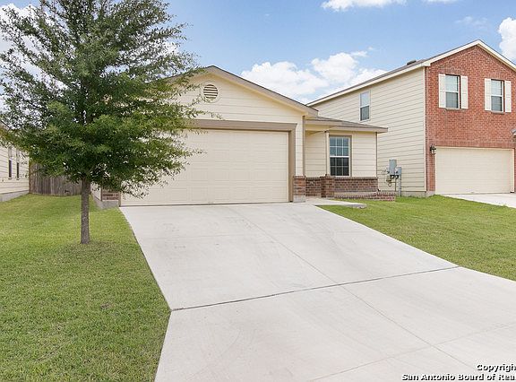 4th image of 8906 Preserve Trl
