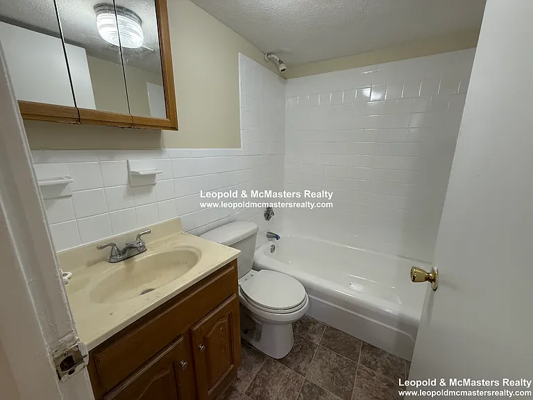1124 Commonwealth Ave — Photo 19