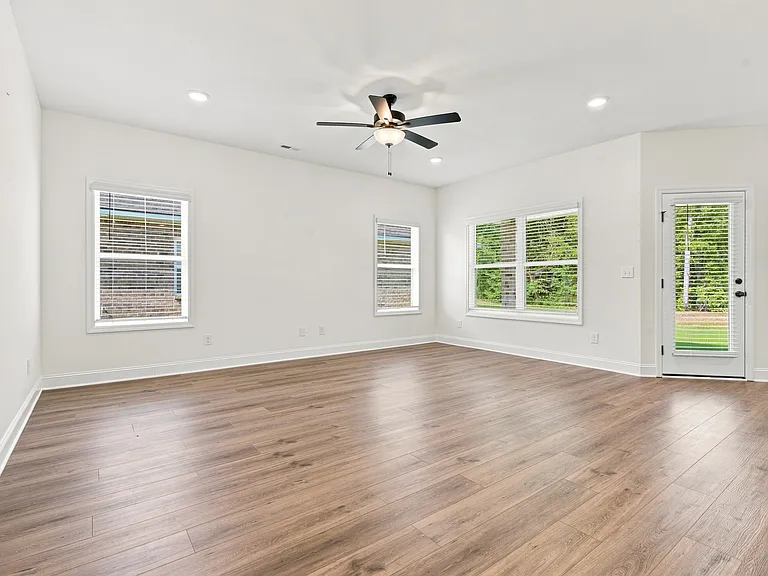 6226 Pisgah Dr NW — Photo 3