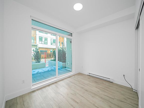 5th image of 6338 King George Blvd #116