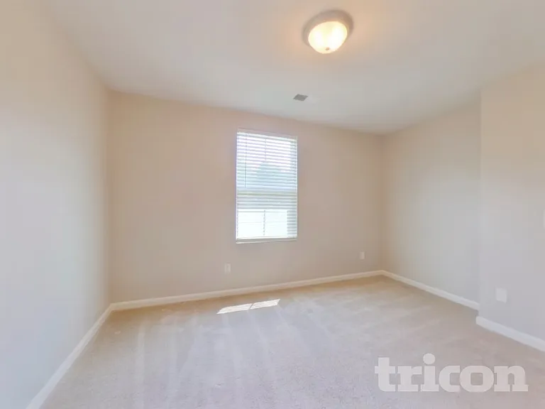 120 Castlebrook Dr — Photo 12