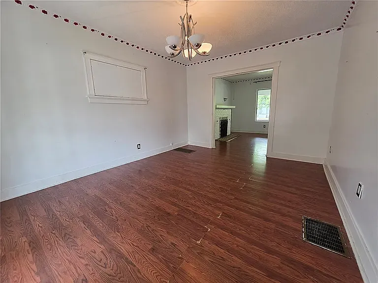 1150 Beaumont Ave — Photo 18
