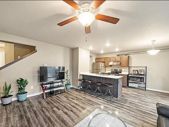 2nd image of 777 NE Macey Way #777