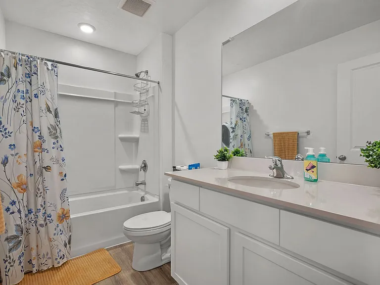 988 W Broadleaf Dr — Photo 20